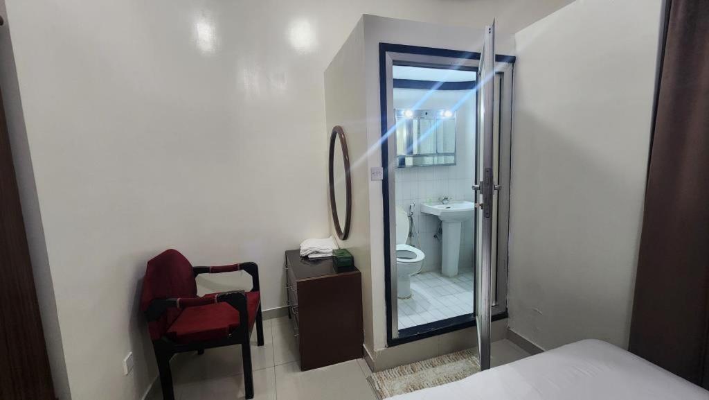 Qurum Beach Hotel Mascate Esterno foto