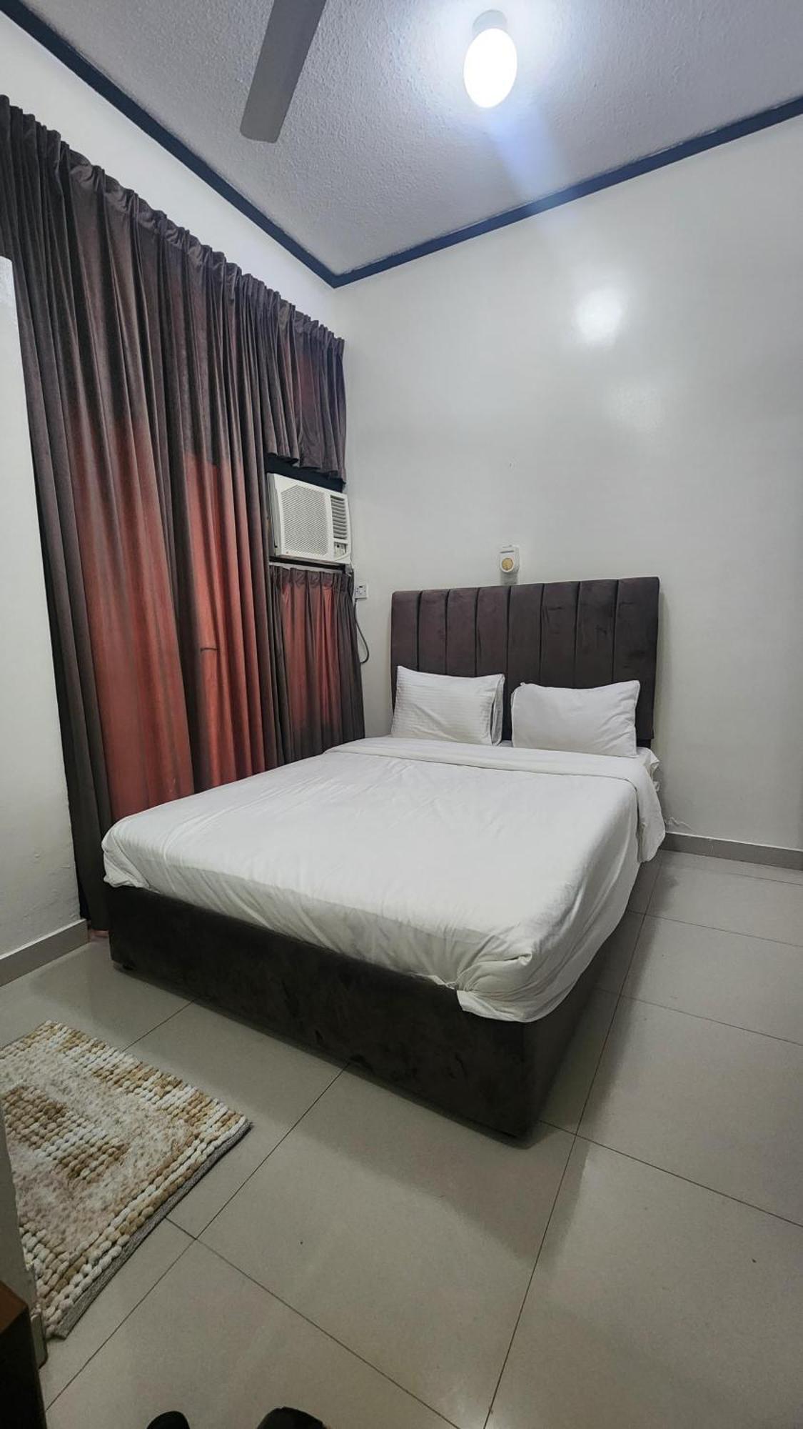 Qurum Beach Hotel Mascate Esterno foto