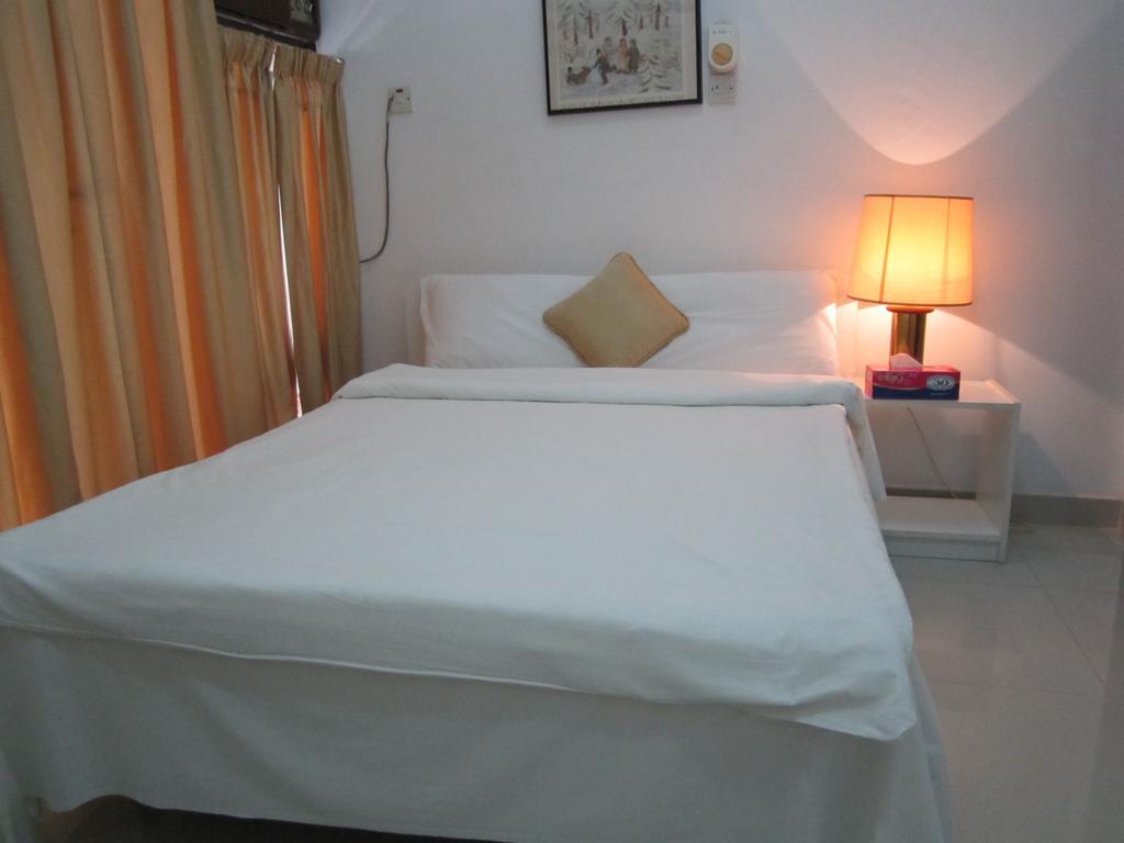 Qurum Beach Hotel Mascate Esterno foto