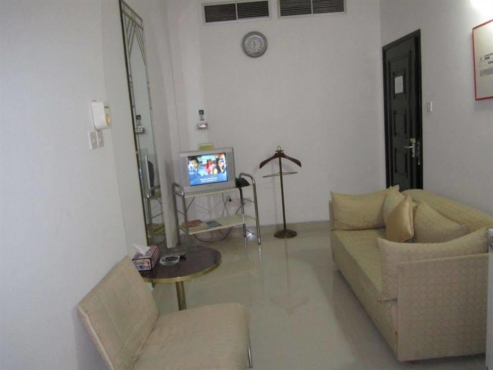 Qurum Beach Hotel Mascate Esterno foto