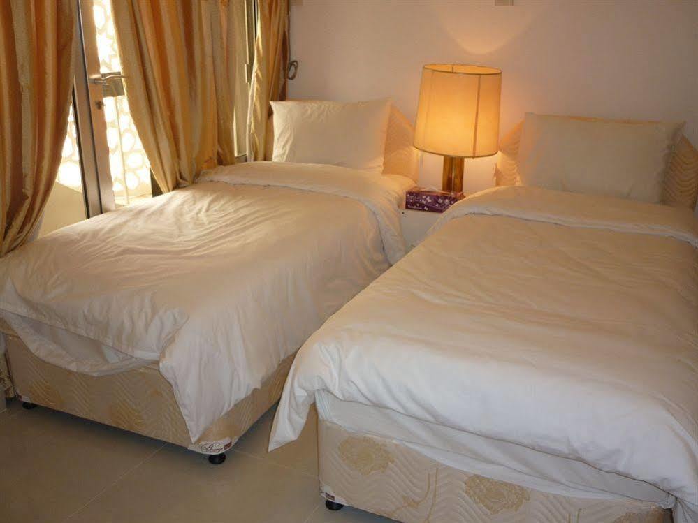 Qurum Beach Hotel Mascate Esterno foto