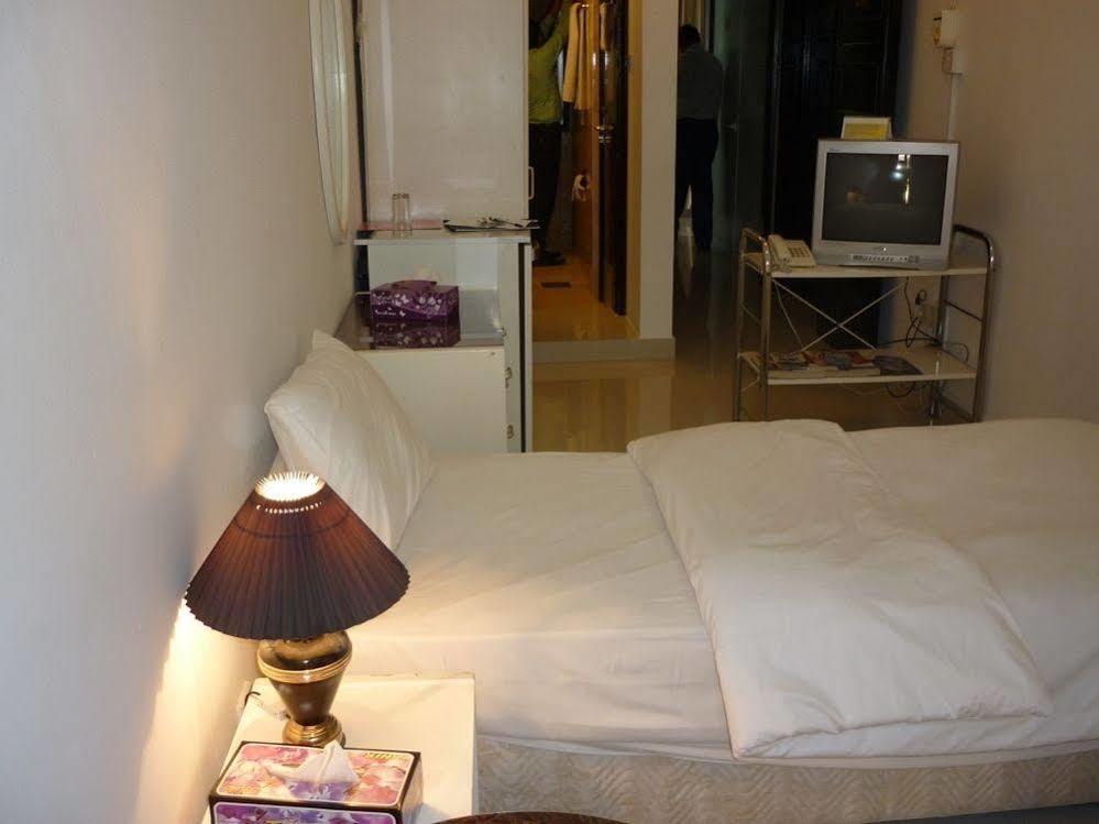 Qurum Beach Hotel Mascate Esterno foto